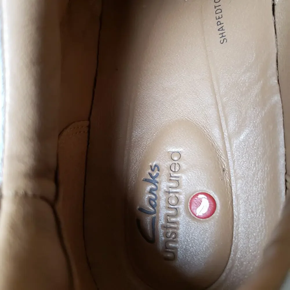 Clarks‎ Size 8 Un Rio Chunky Walking Sneaker Neutral Beige Leather Contemporary